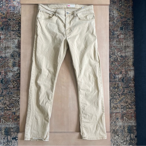 Wrangler Slim Straight Khaki Denim Jeans - Picture 2 of 8
